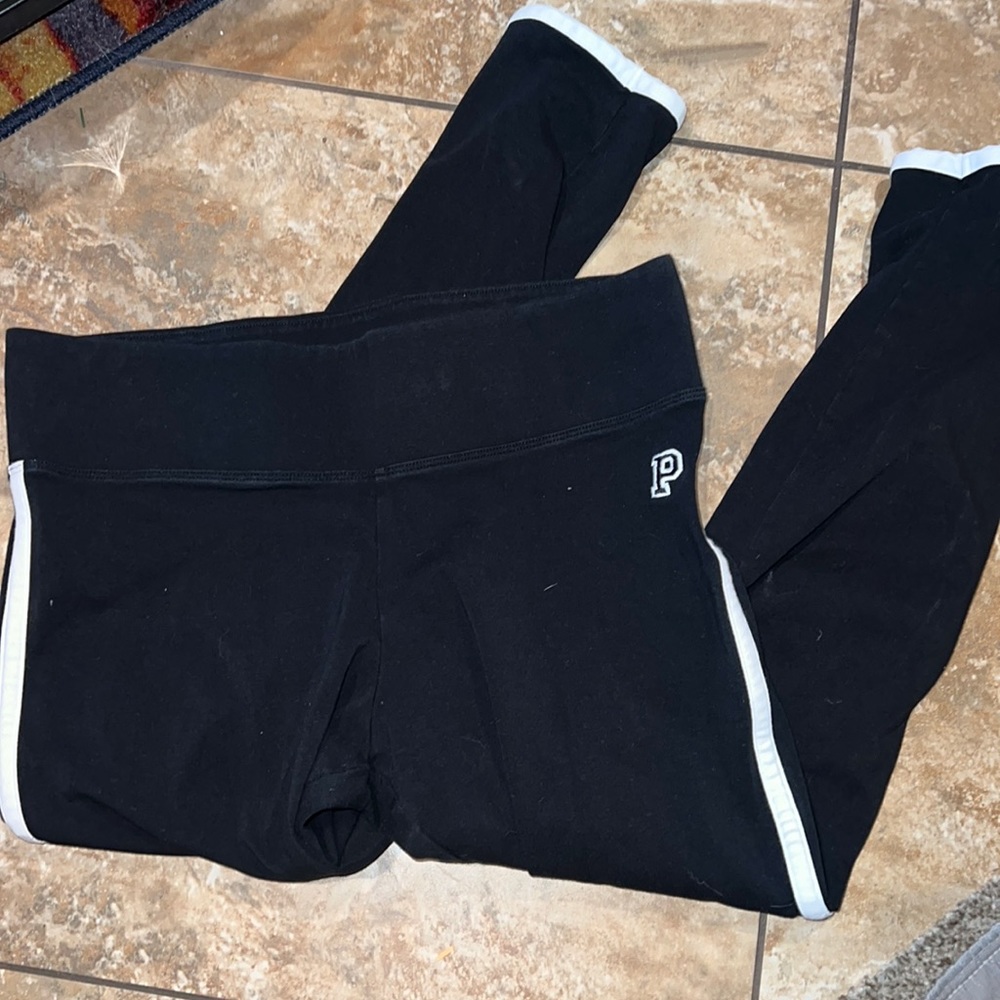 Pink crop leggings